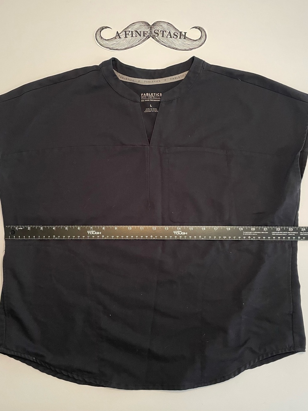 Fabletics Womens L Evolve Oversized Scrub Top Black Motiontech Stretch Nurse